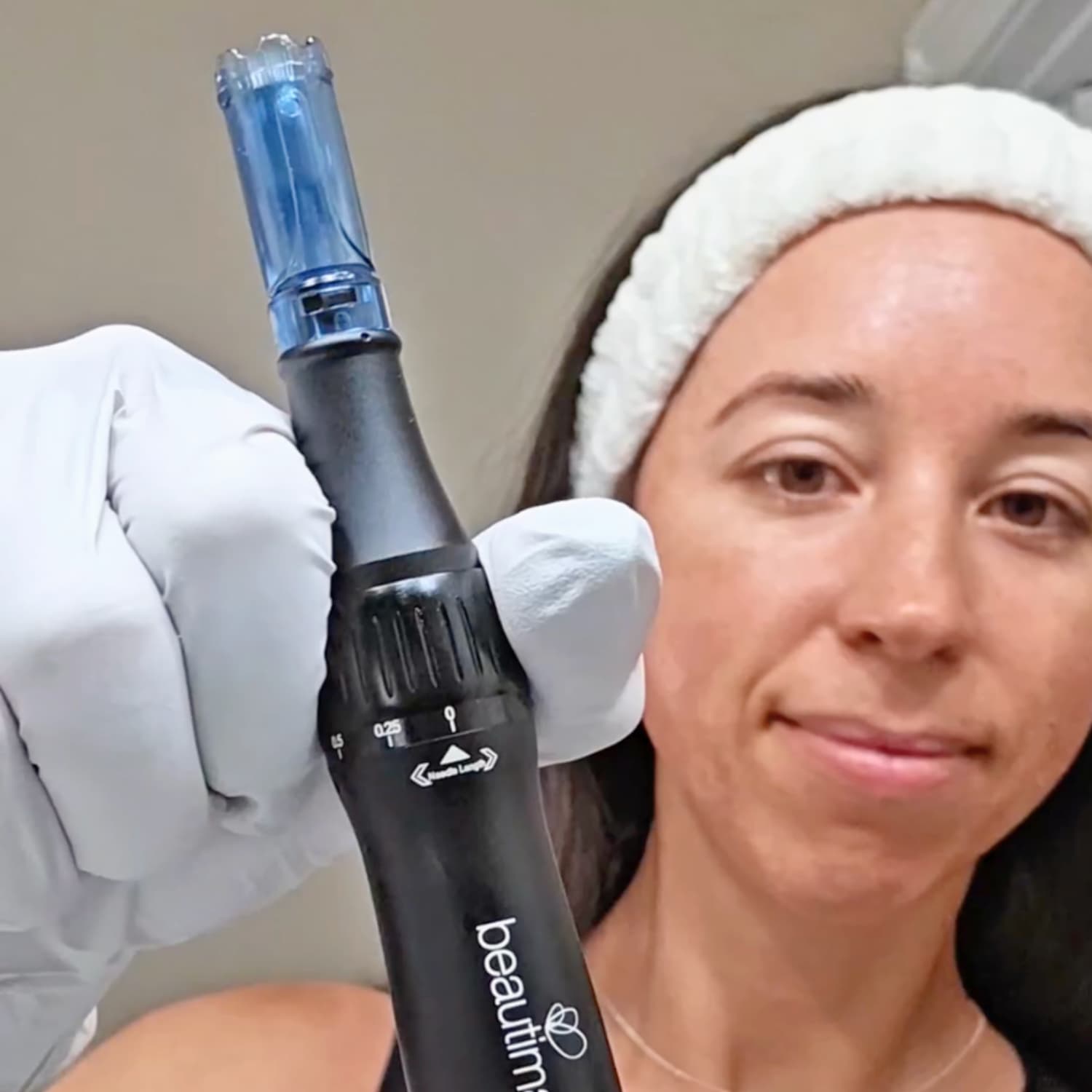 woman adjusting the needle length of microneedle pen