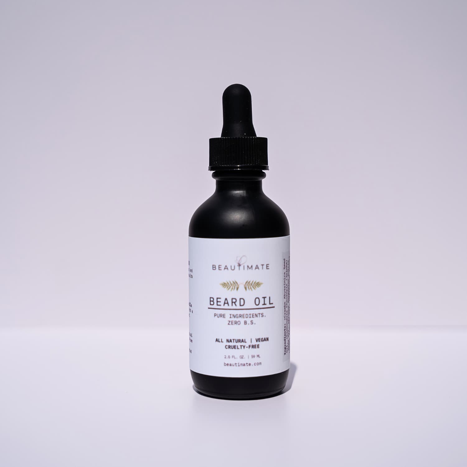 Beard care oil with organic ingredients and clean label