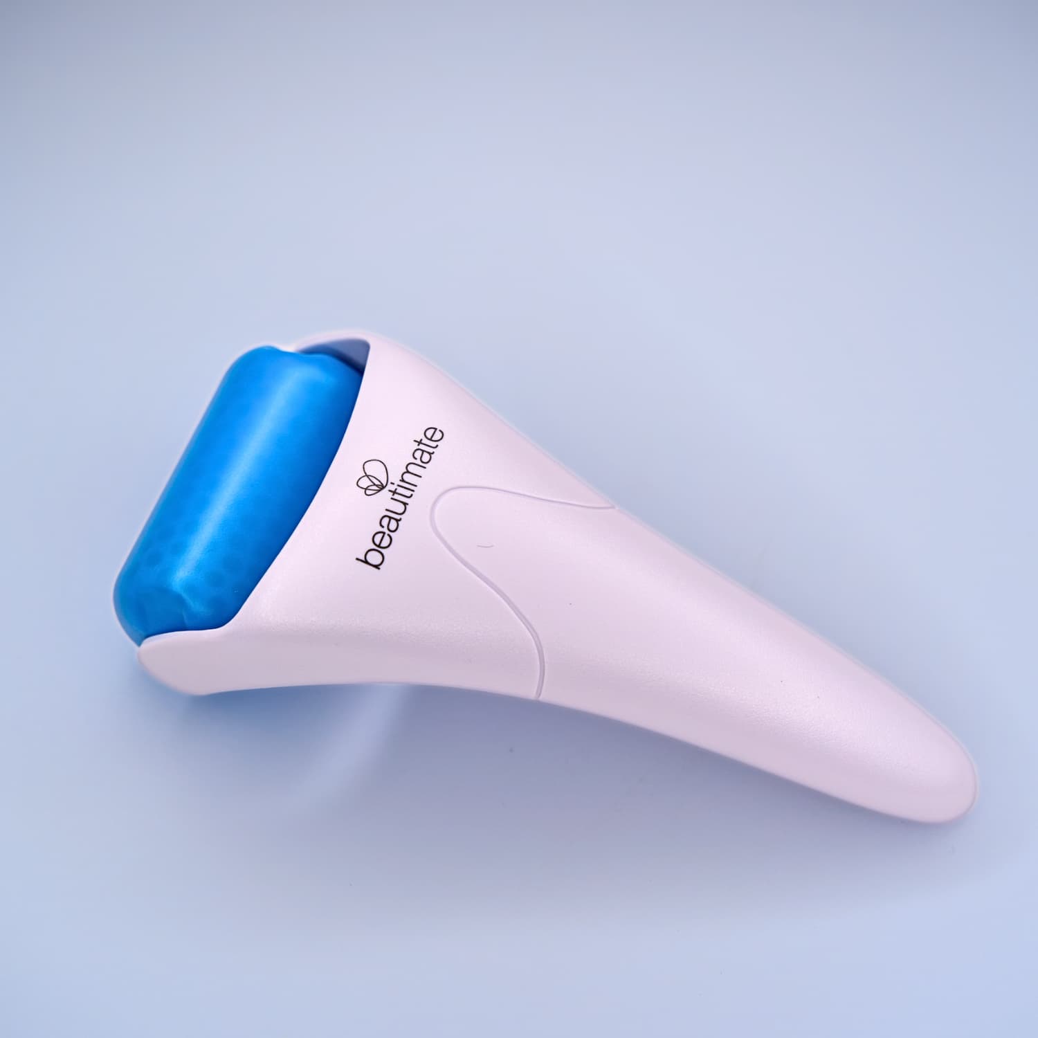 Beautimate Ice Roller with smooth cooling head for facial puffiness and inflammation relief
