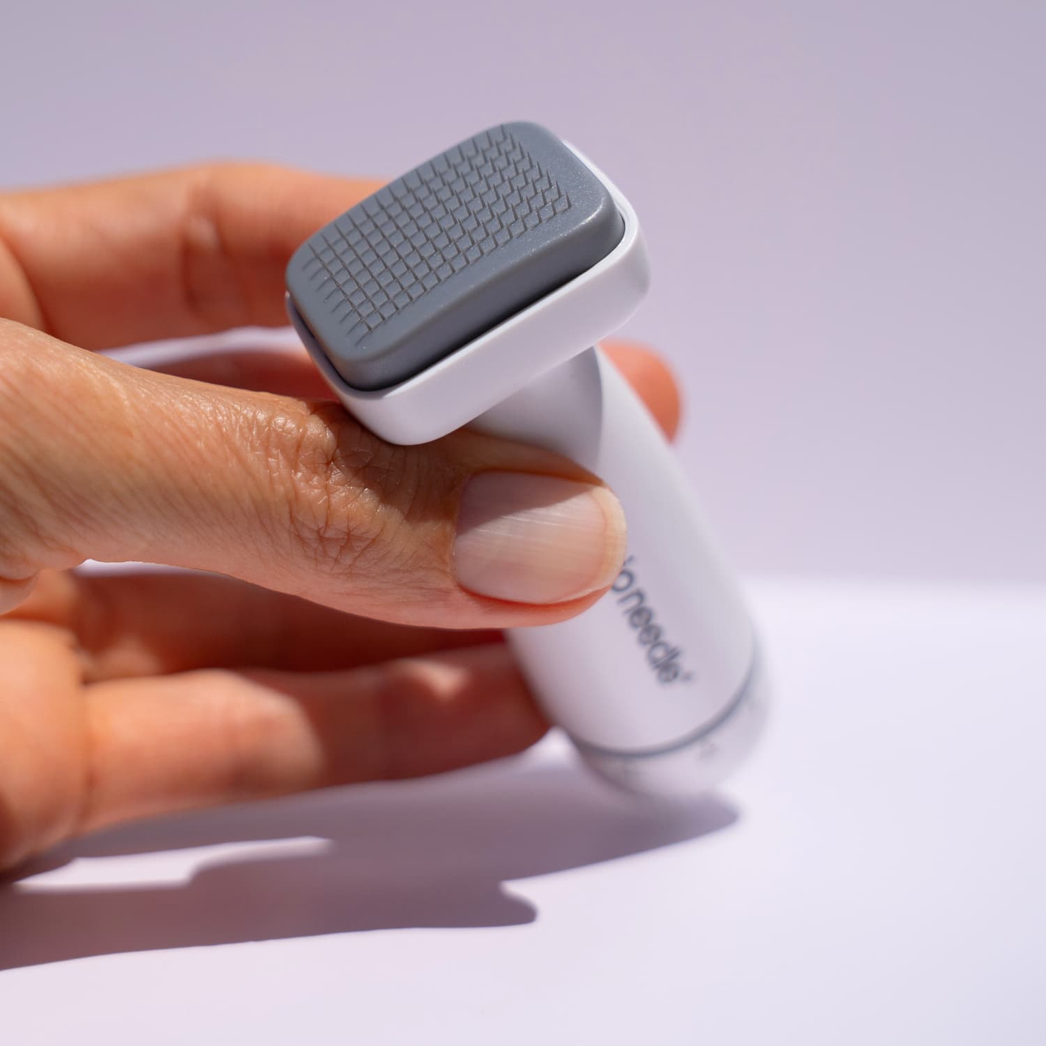 Beautimate Adjustable Derma Stamp 0.25–2.0 mm depth microneedling tool