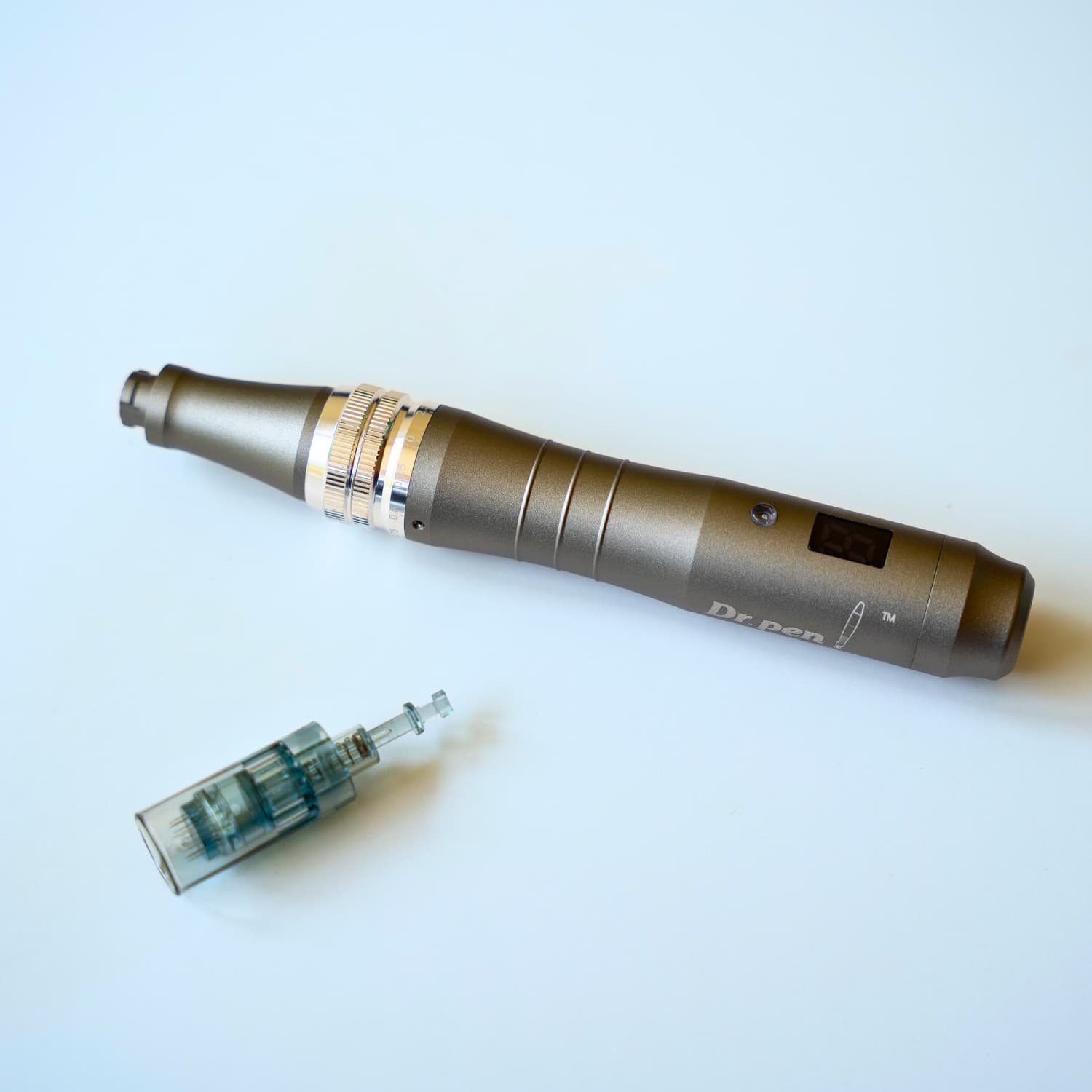 Using Dr. Pen M8 with Beautimate cartridge for at-home microneedling treatment