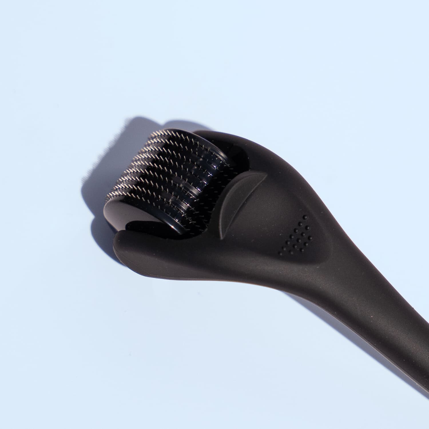 closeup of the microneedles 