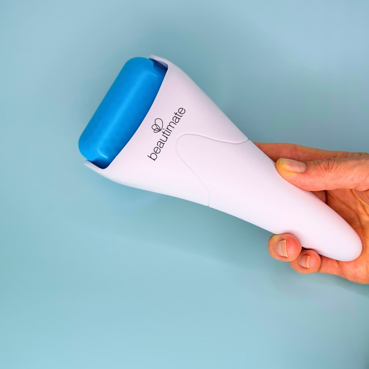 Beautimate Ice Roller with smooth cooling head for facial puffiness and inflammation relief
