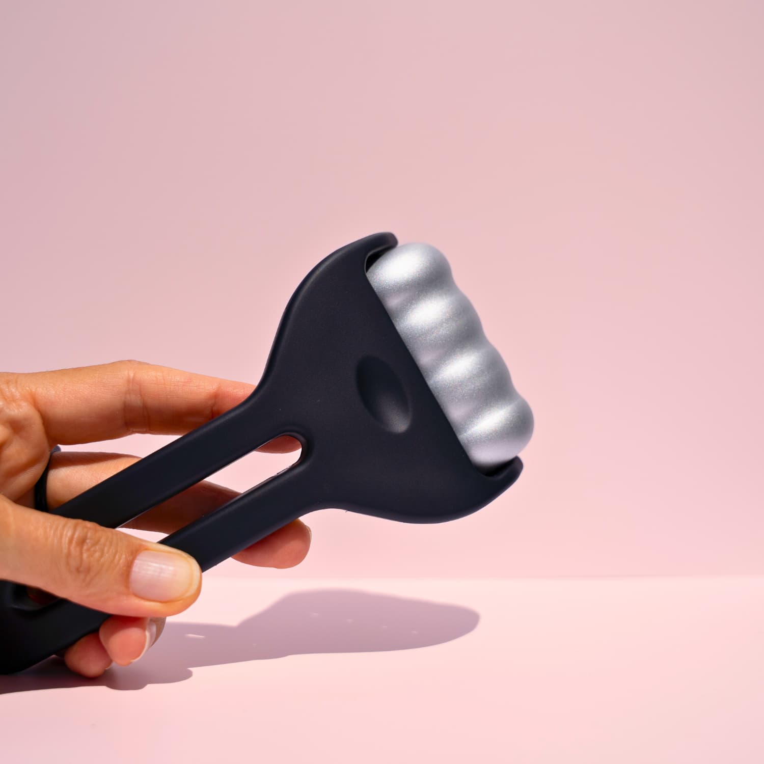 beautimate metal Ice Roller for post-treatment skin recovery